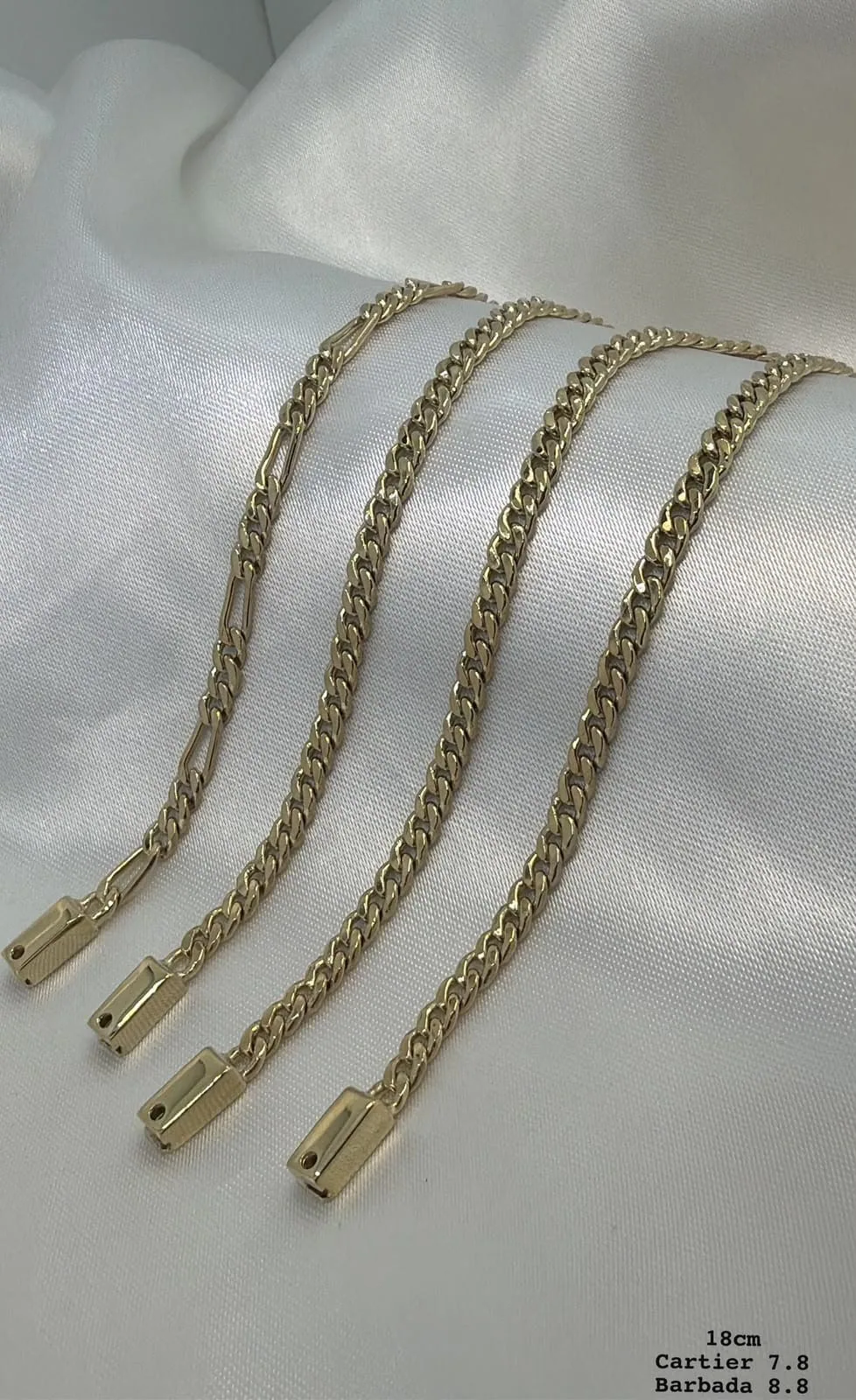 Fotografía de la selección de cadenas de VGOLD